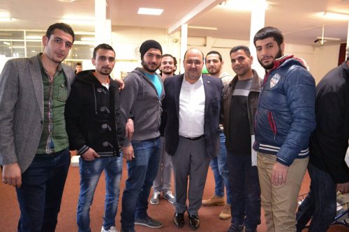 040-Stichting-Fatih imam-Hasan-Inan-met-de-jongeren-2016