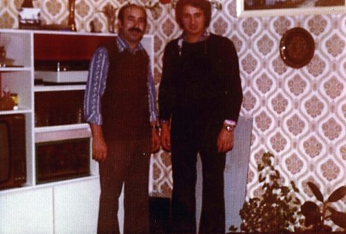 1976-Pinksterbloem-Leiderdorp-vlnr-Hasan-Guney-Remzi-Sen-scaled