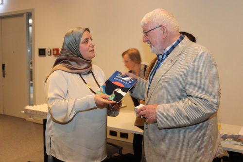 20220315-vlnr-Emine-Guney-Bram-Pater-scaled