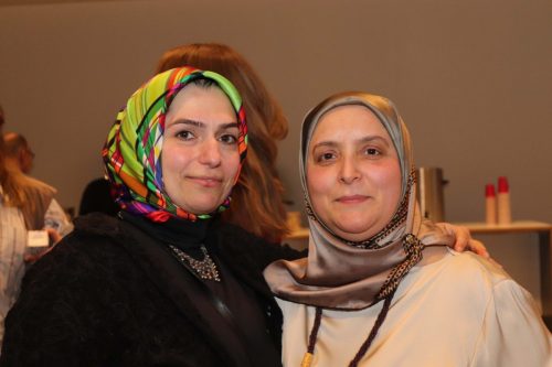 20220315-vlnr-Selam-Aribas-Emine-Guney-scaled