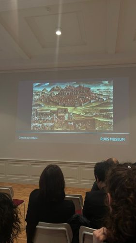 20221130-TOVER syposium-de-Lakenhal-3 (1)